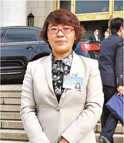 全國(guó)首例“掄博”案 鄭州軟件開(kāi)發(fā)人員為追星刷量獲刑